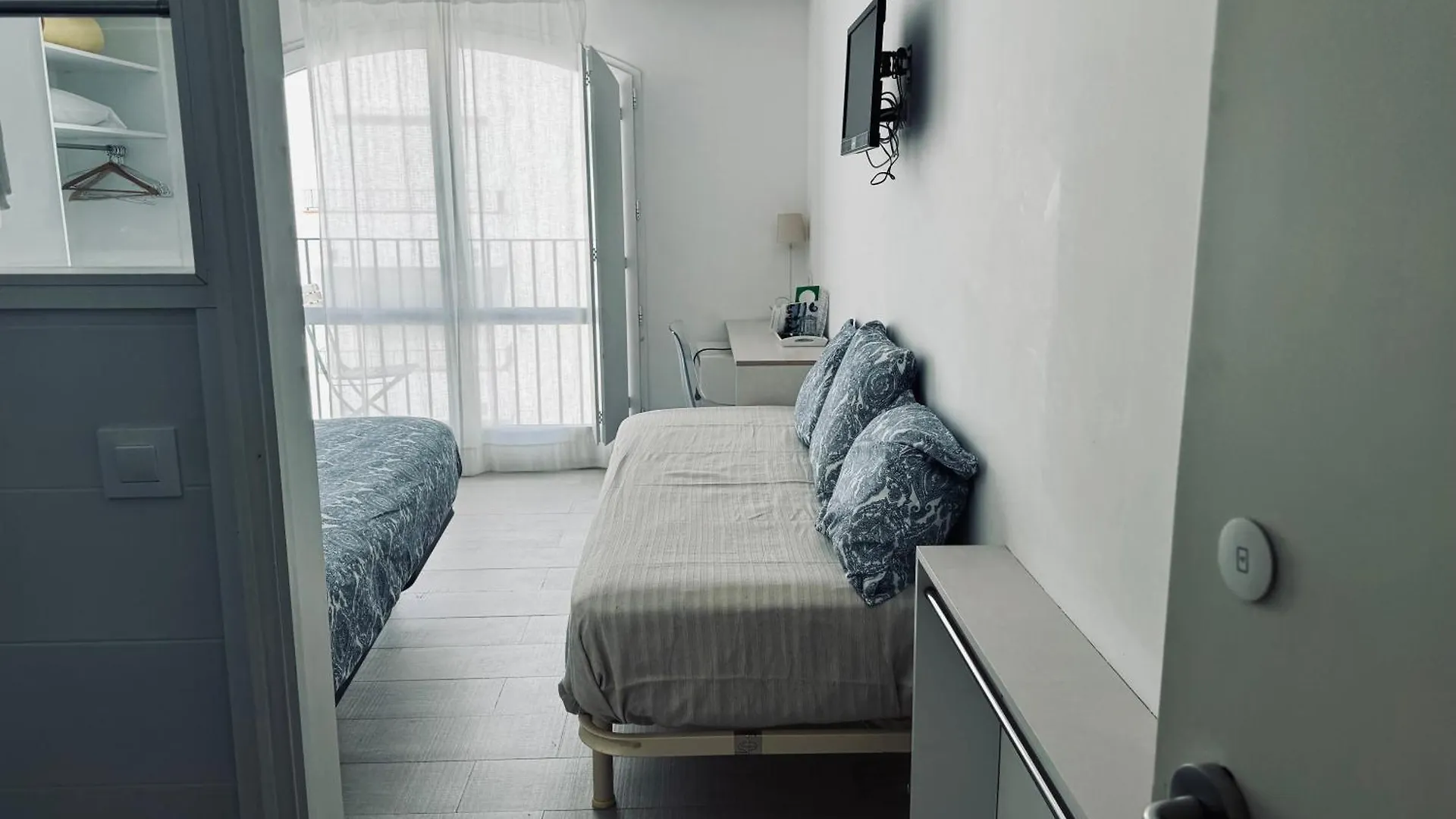 Hostal Marina Cadaques